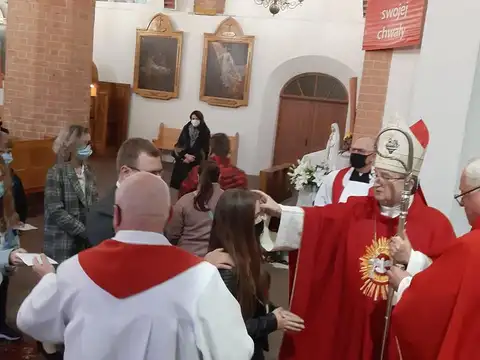 2020.10.13 – Sakrament Bierzmowania – zdjęcie 25
