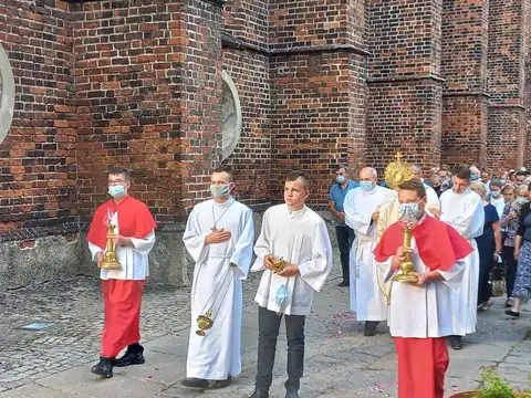 2021.06.11 – Odpust parafialny ku czci Najświętszego Serca Pana Jezusa – zdjęcie 41