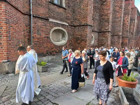2021.06.11 – Odpust parafialny ku czci Najświętszego Serca Pana Jezusa – zdjęcie 43