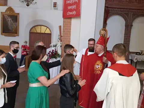 2021.06.15 – Sakrament Bierzmowania i posługa lektoratu – zdjęcie 35