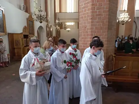 2021.06.15 – Sakrament Bierzmowania i posługa lektoratu – zdjęcie 89