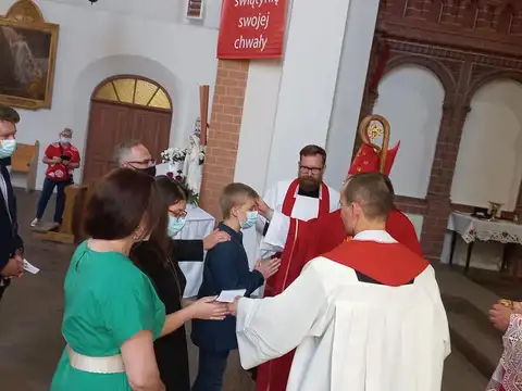 2021.06.15 – Sakrament Bierzmowania i posługa lektoratu – zdjęcie 30