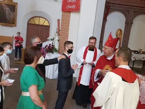 2021.06.15 – Sakrament Bierzmowania i posługa lektoratu – zdjęcie 38