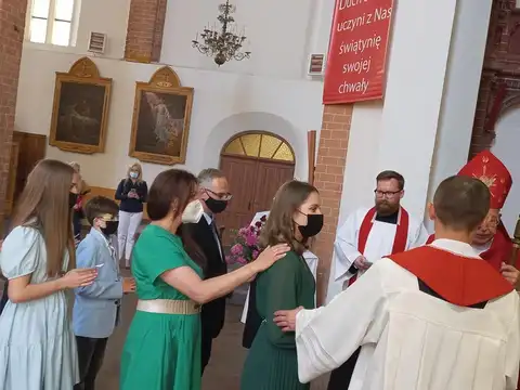 2021.06.15 – Sakrament Bierzmowania i posługa lektoratu – zdjęcie 28