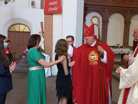 2021.06.15 – Sakrament Bierzmowania i posługa lektoratu – zdjęcie 62