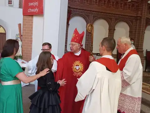 2021.06.15 – Sakrament Bierzmowania i posługa lektoratu – zdjęcie 55
