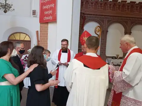 2021.06.15 – Sakrament Bierzmowania i posługa lektoratu – zdjęcie 31