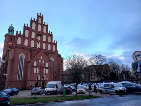 2022.04.10 – Droga Krzyżowa ulicami parafii – zdjęcie 1