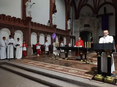 2022.04.15 – Liturgia Wielkiego Piątku – zdjęcie 6