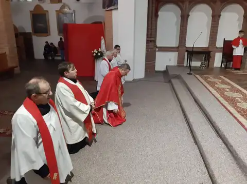 2022.04.15 – Liturgia Wielkiego Piątku – zdjęcie 1