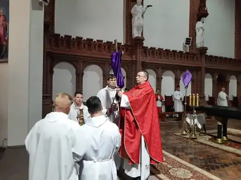 2022.04.15 – Liturgia Wielkiego Piątku – zdjęcie 9