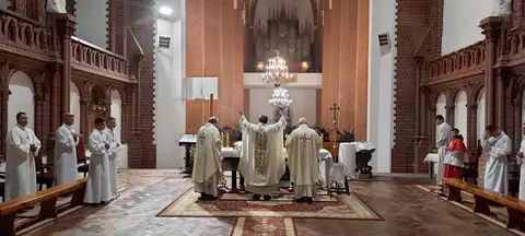 2022.04.16 – Liturgia Wigilii Paschalnej – zdjęcie 33