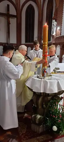 2022.04.16 – Liturgia Wigilii Paschalnej – zdjęcie 42