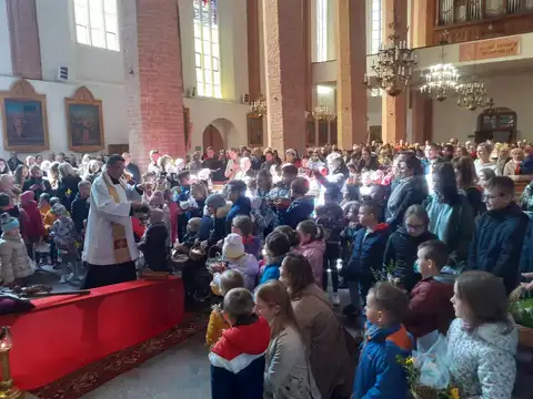 2022.04.16 – Poświęcenie pokarmów – zdjęcie 1