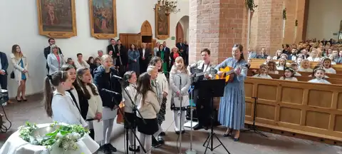 2022.05.08 – Uroczystość I Komunii Świętej – zdjęcie 10