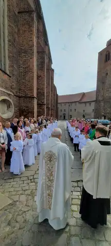 2022.05.08 – Uroczystość I Komunii Świętej – zdjęcie 29