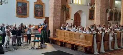 2022.05.15 – Rocznica I Komunii Świętej – zdjęcie 18