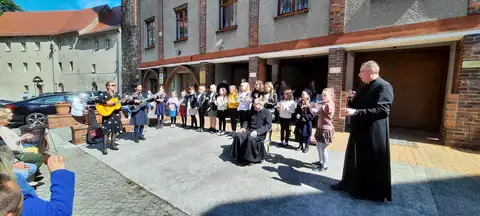 2022.05.29 – Jubileusz 25-lecia kapłaństwa ks. Wiesława – zdjęcie 57