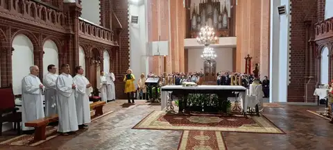 2022.05.29 – Jubileusz 25-lecia kapłaństwa ks. Wiesława – zdjęcie 79