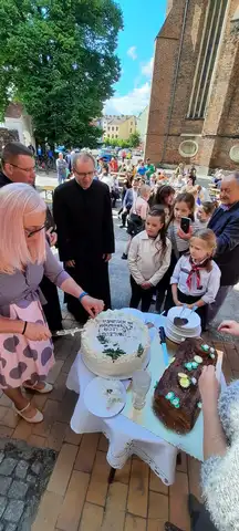 2022.05.29 – Jubileusz 25-lecia kapłaństwa ks. Wiesława – zdjęcie 9