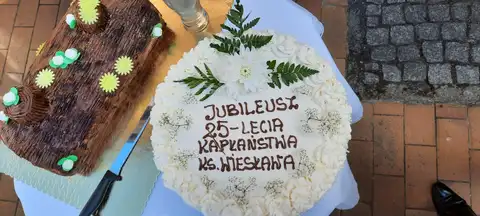2022.05.29 – Jubileusz 25-lecia kapłaństwa ks. Wiesława – zdjęcie 11