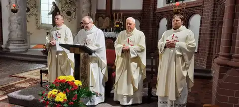 2022.05.29 – Jubileusz 25-lecia kapłaństwa ks. Wiesława – zdjęcie 13