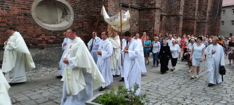 2022.06.24 – Odpust parafialny ku czci Najświętszego Serca Pana Jezusa – zdjęcie 19