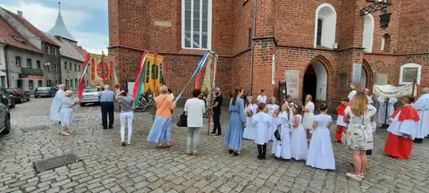 2022.06.24 – Odpust parafialny ku czci Najświętszego Serca Pana Jezusa – zdjęcie 39