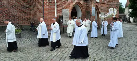 2022.06.24 – Odpust parafialny ku czci Najświętszego Serca Pana Jezusa – zdjęcie 44