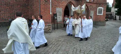 2022.06.24 – Odpust parafialny ku czci Najświętszego Serca Pana Jezusa – zdjęcie 15