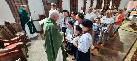 2022.07.24 – Msza Święta dziękczynna za siedem i pół roku posługi w parafii – zdjęcie 47