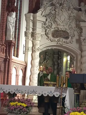 2022.10.23 – Jubileusz 20-lecia Parafialnego Zespołu Caritas i 10-lecia świetlicy „Bajka” – zdjęcie 23