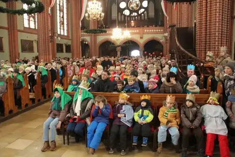 2016.01.06 – Orszak Trzech Króli w Żarach – zdjęcie 19